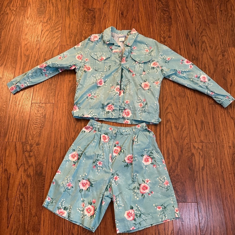 Jantzen Blue and Pink Bermuda Shorts Floral Pattern